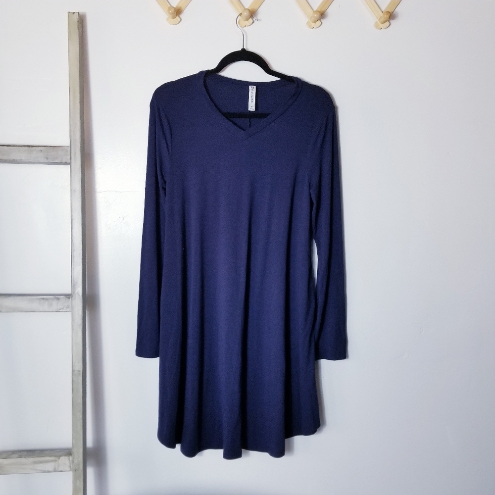 ZENANA PREMIUM V- NECK NAVY SWING DRESS WITH POCKETS SIZE MEDIUM